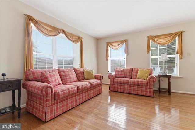 706 FRANKLIN CT, East Stroudsburg, PA 18302