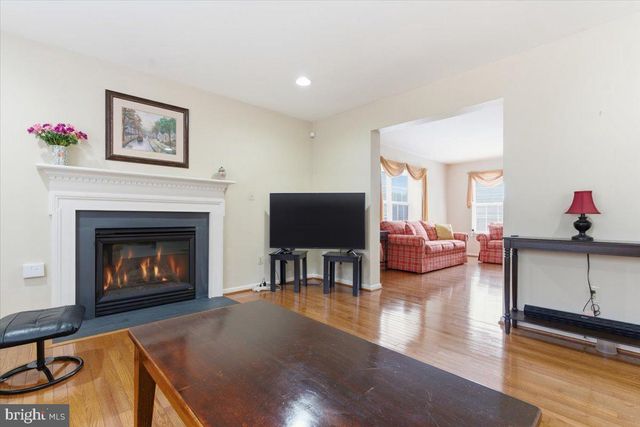 706 FRANKLIN CT, East Stroudsburg, PA 18302