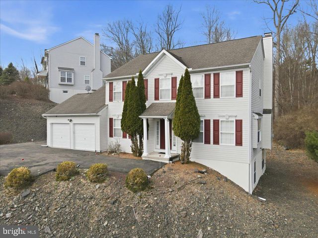 706 FRANKLIN CT, East Stroudsburg, PA 18302