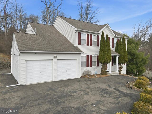 706 FRANKLIN CT, East Stroudsburg, PA 18302