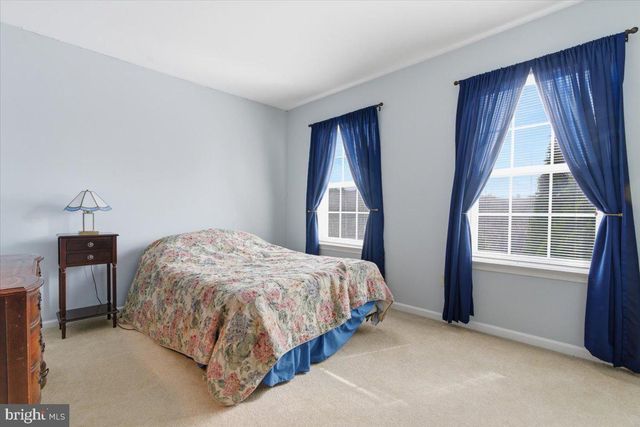 706 FRANKLIN CT, East Stroudsburg, PA 18302