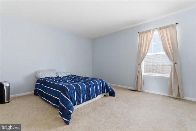 706 FRANKLIN CT, East Stroudsburg, PA 18302