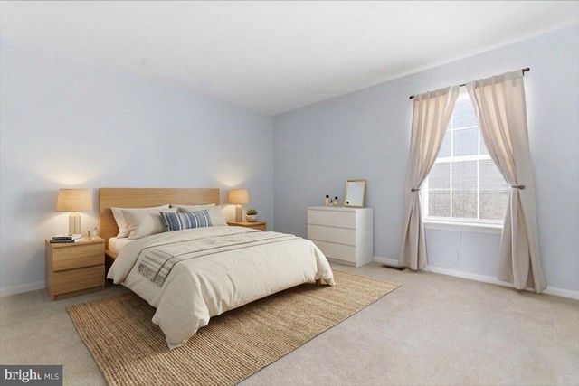 706 FRANKLIN CT, East Stroudsburg, PA 18302