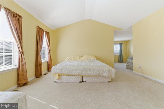 706 FRANKLIN CT, East Stroudsburg, PA 18302