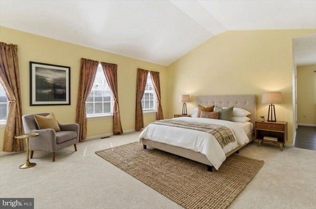 706 FRANKLIN CT, East Stroudsburg, PA 18302