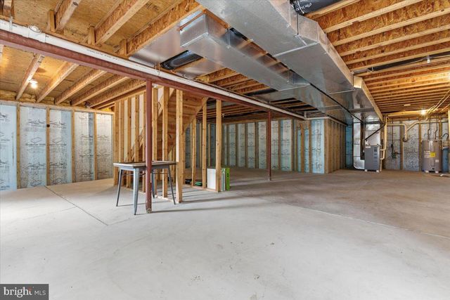 706 FRANKLIN CT, East Stroudsburg, PA 18302