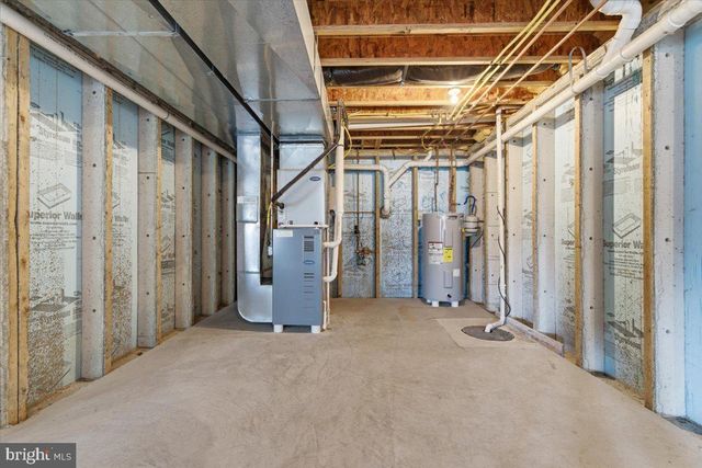 706 FRANKLIN CT, East Stroudsburg, PA 18302