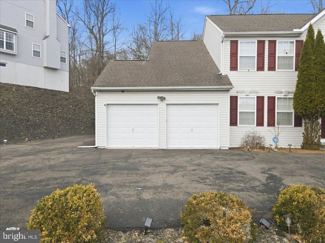 706 FRANKLIN CT, East Stroudsburg, PA 18302