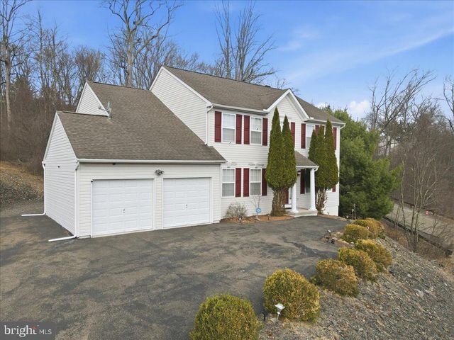 706 FRANKLIN CT, East Stroudsburg, PA 18302