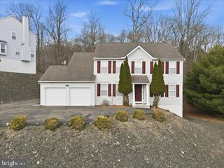 706 FRANKLIN CT, East Stroudsburg, PA 18302