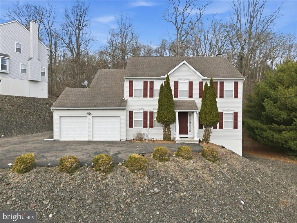 706 FRANKLIN CT, East Stroudsburg, PA 18302