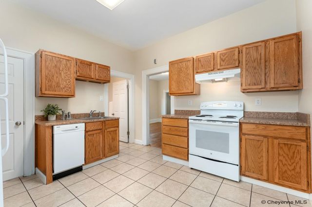 2219 E 17TH ST, Cheyenne, WY 82001