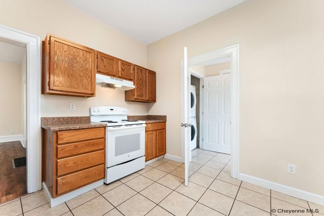 2219 E 17TH ST, Cheyenne, WY 82001