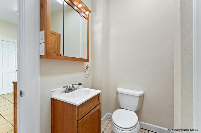 2219 E 17TH ST, Cheyenne, WY 82001