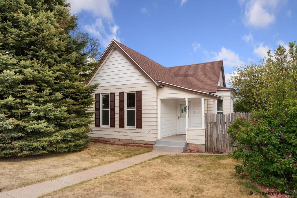 2219 E 17TH ST, Cheyenne, WY 82001