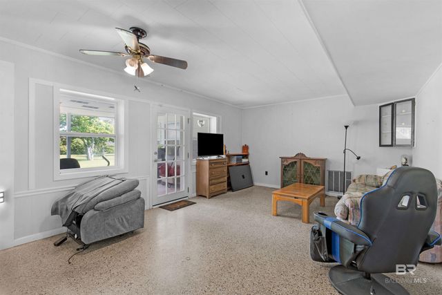 300 W Pedigo Avenue, Foley, AL 36535