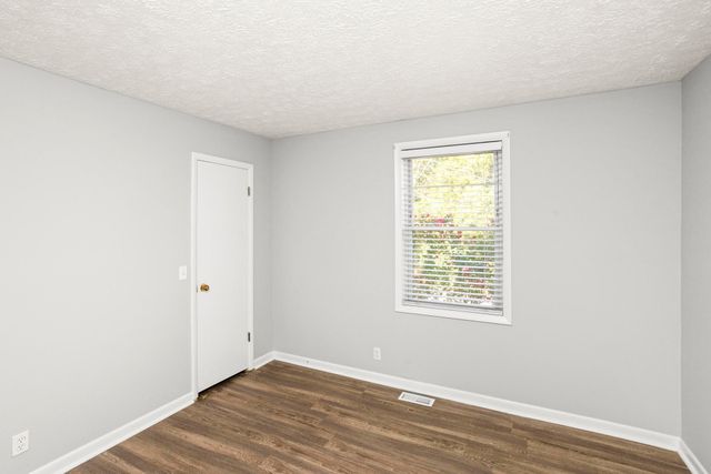 3307 Falls Creek Dr, Nashville, TN 37214