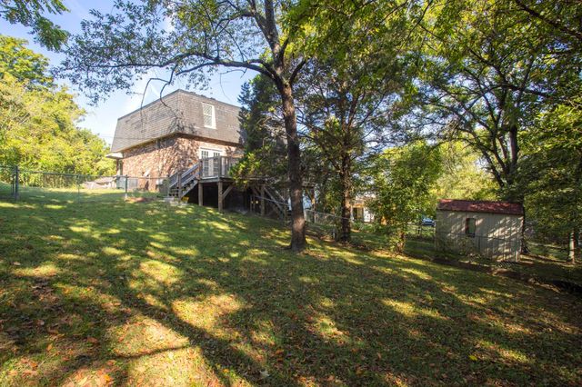 3307 Falls Creek Dr, Nashville, TN 37214