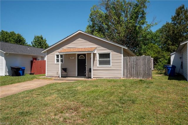 3851 Sugar Creek CIR, Portsmouth, VA 23703