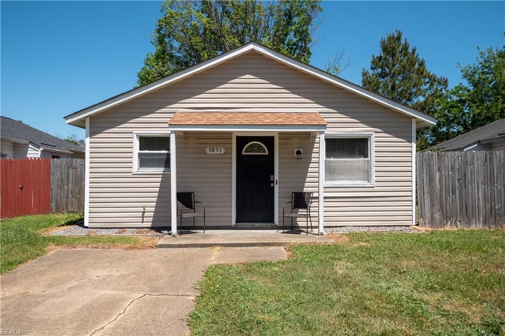 3851 Sugar Creek CIR, Portsmouth, VA 23703