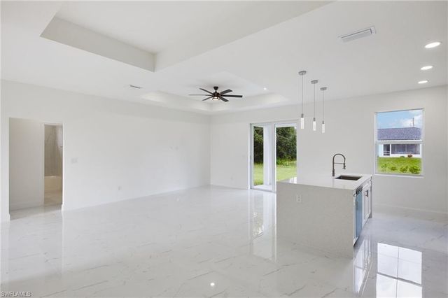 2713 23rd ST W, Lehigh Acres, FL 33971