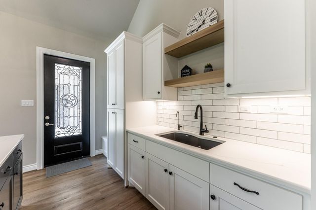 111 Eagle Run, New Waverly, TX 77358