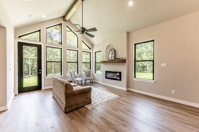 111 Eagle Run, New Waverly, TX 77358