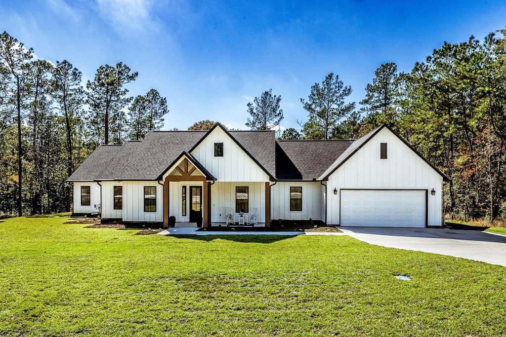 111 Eagle Run, New Waverly, TX 77358