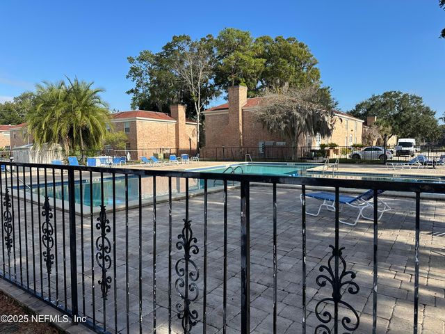 5201 ATLANTIC Boulevard 127, Jacksonville, FL 32207