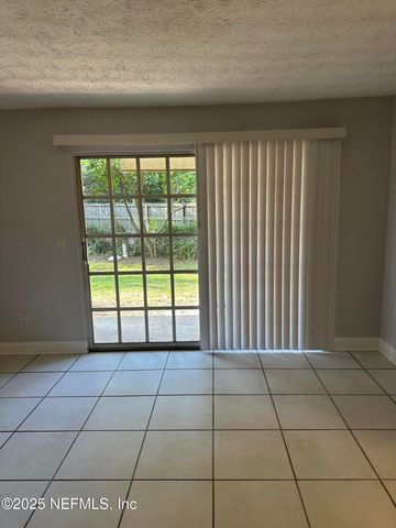 5201 ATLANTIC Boulevard 127, Jacksonville, FL 32207