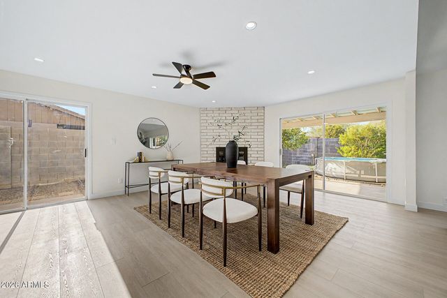 4854 W CINNABAR Avenue, Glendale, AZ 85302