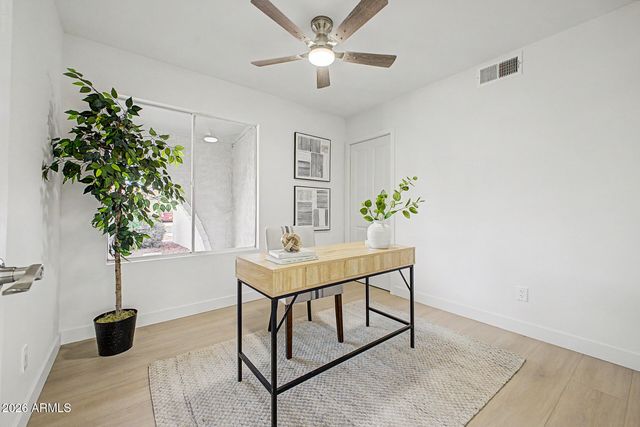 4854 W CINNABAR Avenue, Glendale, AZ 85302