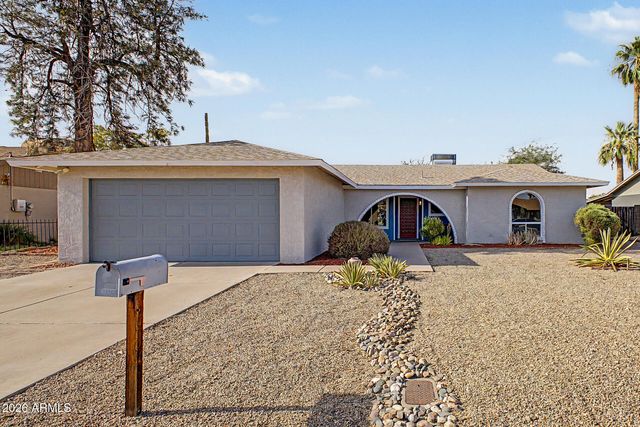 4854 W CINNABAR Avenue, Glendale, AZ 85302