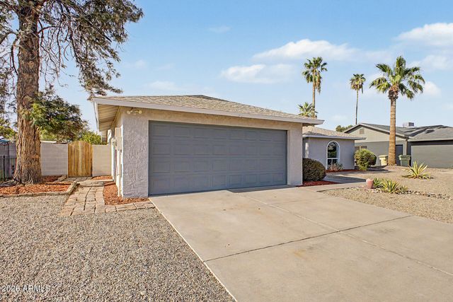 4854 W CINNABAR Avenue, Glendale, AZ 85302
