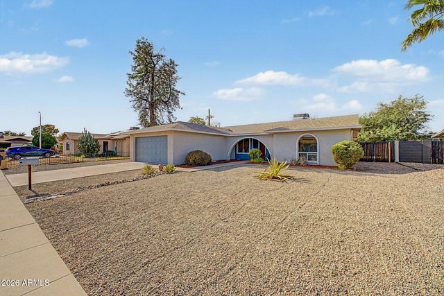 4854 W CINNABAR Avenue, Glendale, AZ 85302