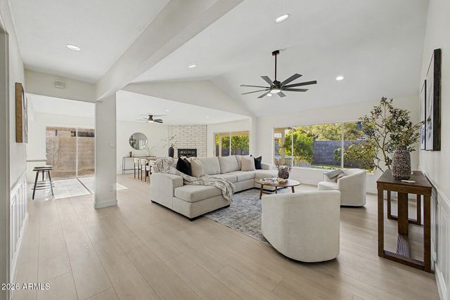 4854 W CINNABAR Avenue, Glendale, AZ 85302