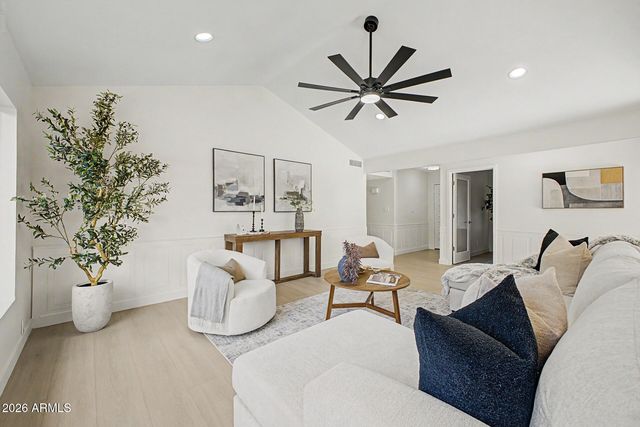 4854 W CINNABAR Avenue, Glendale, AZ 85302