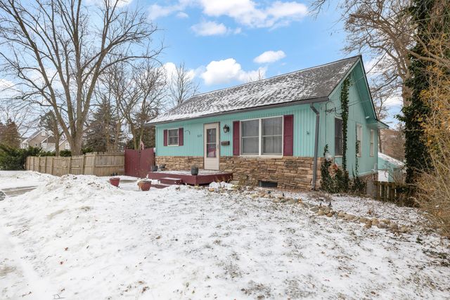 517 W Commerce Street, Milford Vlg, MI 48381