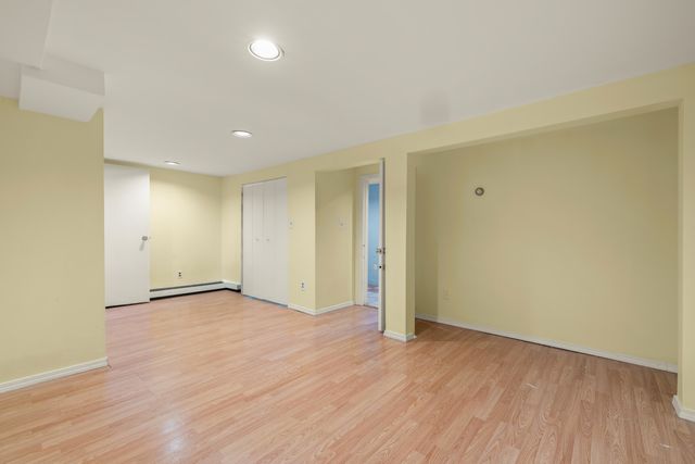 517 W Commerce Street, Milford Vlg, MI 48381