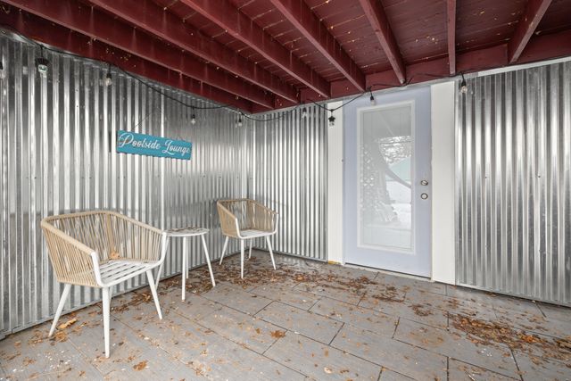 517 W Commerce Street, Milford Vlg, MI 48381