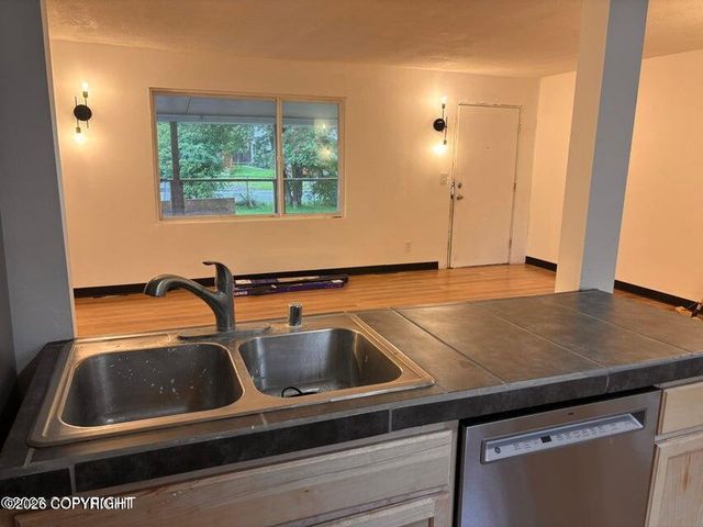 7732 E 4th Avenue, Anchorage, AK 99504