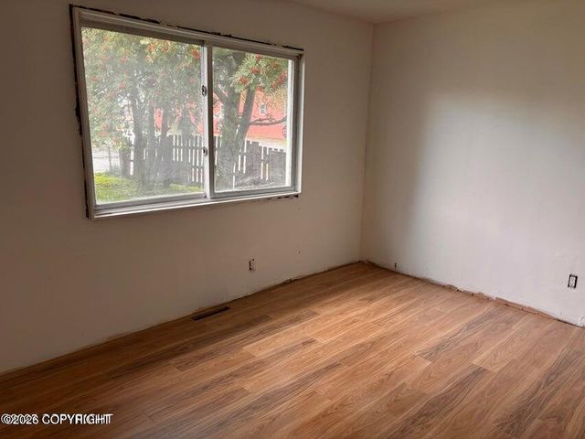7732 E 4th Avenue, Anchorage, AK 99504