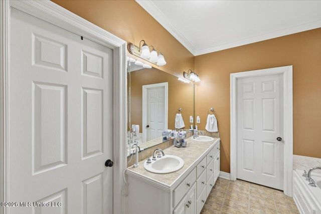 103 Stonebridge Lane, Clinton, MS 39056