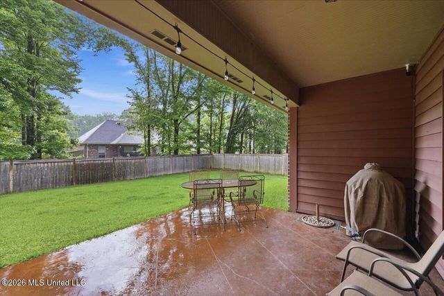 103 Stonebridge Lane, Clinton, MS 39056