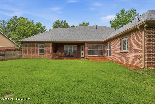103 Stonebridge Lane, Clinton, MS 39056