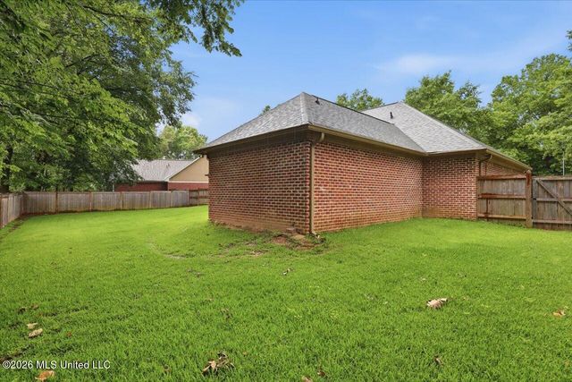 103 Stonebridge Lane, Clinton, MS 39056
