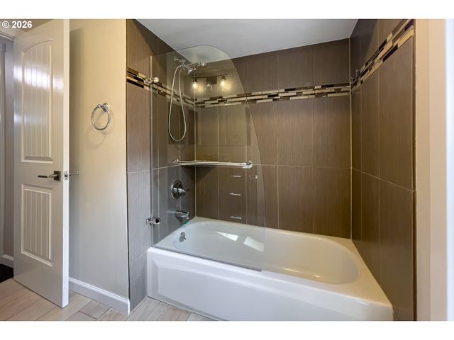 16800 Nw COBURG Ln, Beaverton, OR 97006