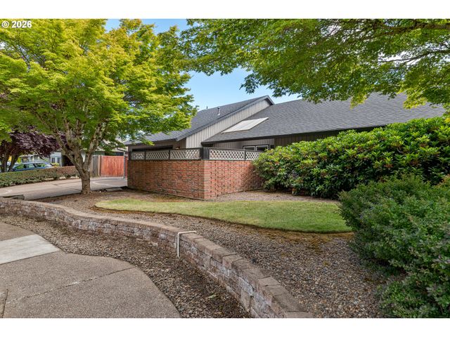 16800 Nw COBURG Ln, Beaverton, OR 97006