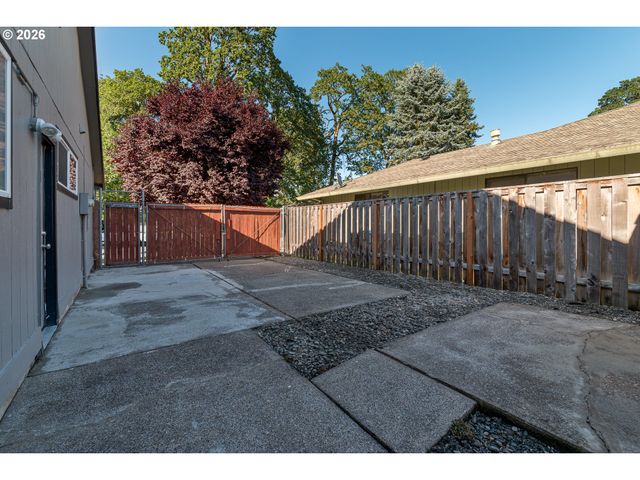 16800 Nw COBURG Ln, Beaverton, OR 97006