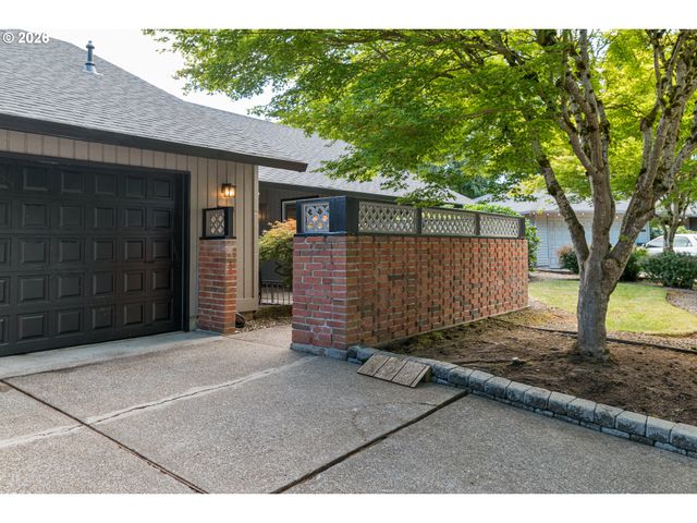 16800 Nw COBURG Ln, Beaverton, OR 97006